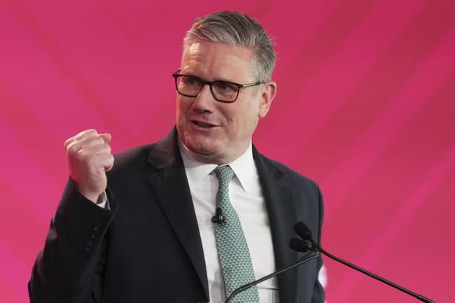 Starmer employs high-risk strategy to deal with rebels