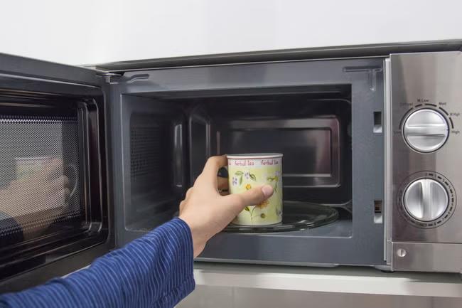 Gen-Zers are microwaving tea – they must be stopped