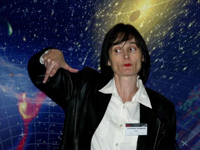 Ex-Nasa scientist is first female astronomer royal