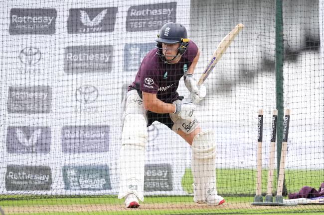 Broken Stokes steps aside for Bethell in India finale