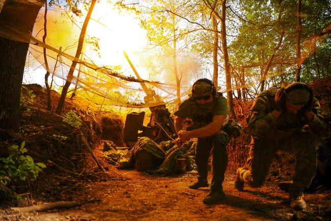 Ukraine makes more, better weapons to fight Russians