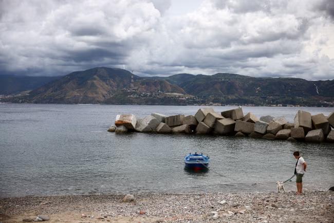 Locals fight £12bn bridge linking Sicily to mainland