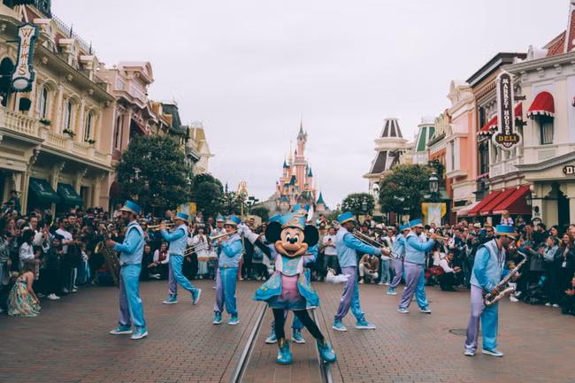 THRIFTY AT DISNEY