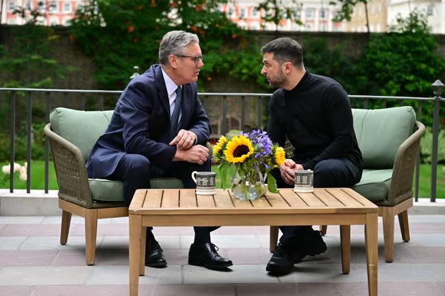 Moscow must prove that it is serious about peace, say Starmer and Zelensky