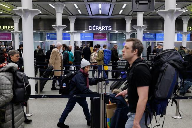 Six steps to easing the pain for travellers and taxpayers