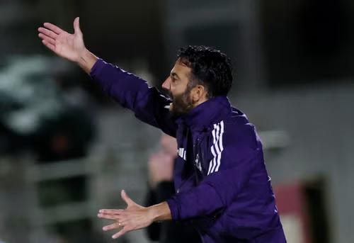 Mighty Mariners win big as Man Utd sink to new low