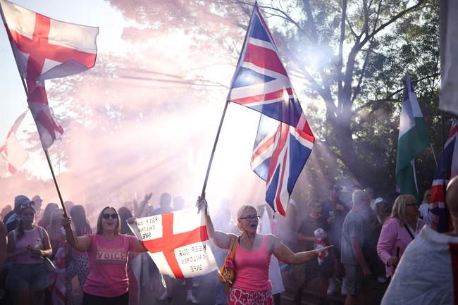 Protests planned across country as judges say Essex migrant hotel can stay open