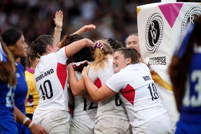 England dominant again in lopsided World Cup match