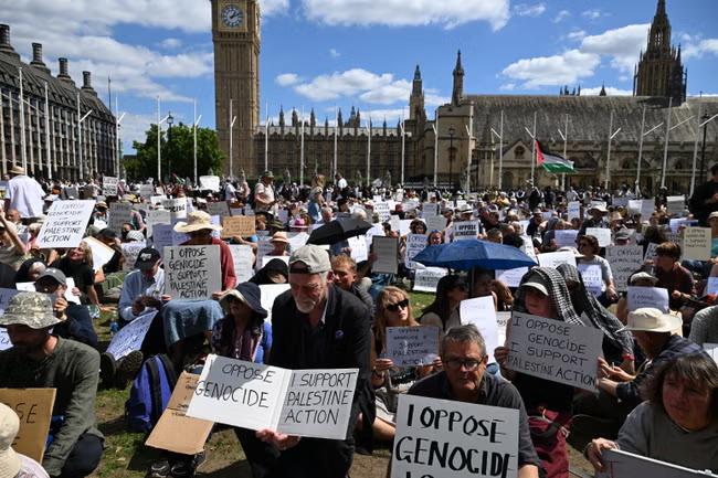 Policing protests will cost £10m this month, Met says