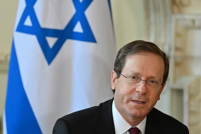 Ministers must shun Israeli president, say Labour MPs