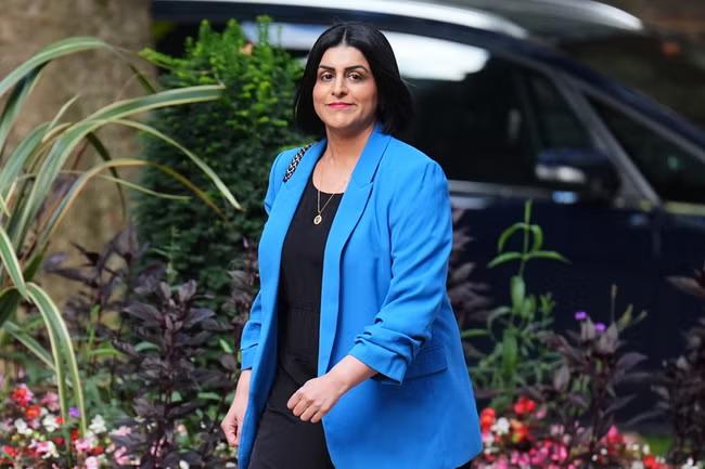 Record small boat crossings an early crisis for Mahmood