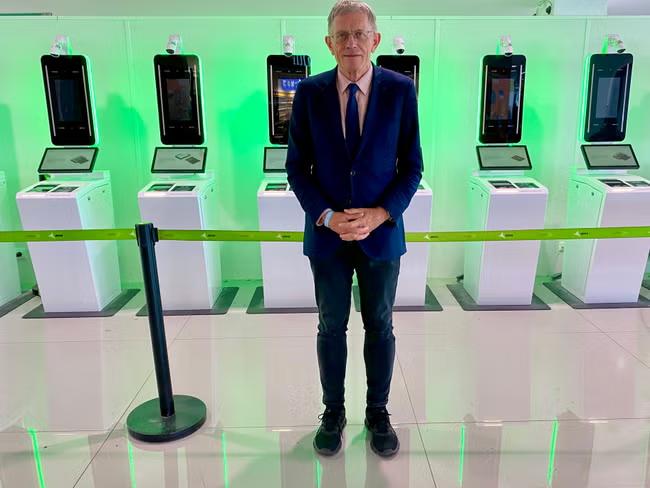 Industry heavyweights give verdict on entry-exit system