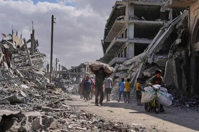 Palestinians return home, facing immense challenges