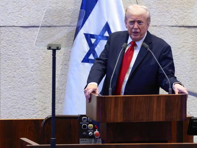 Trump urges Israel to make peace in address to Knesset
