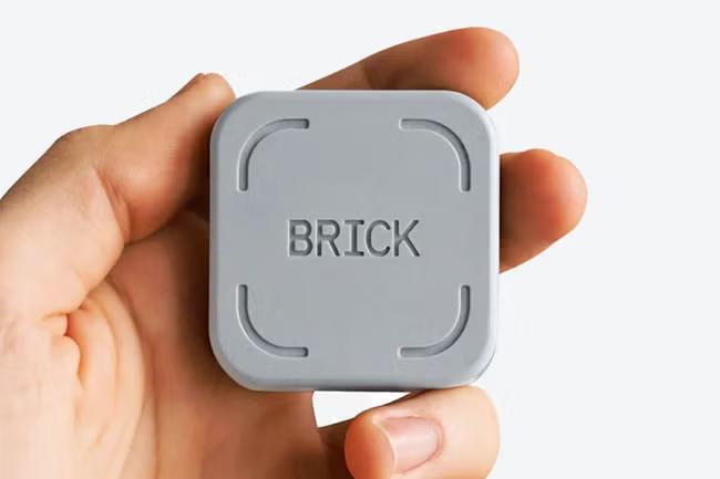 This tiny magnet might just curb your phone addiction