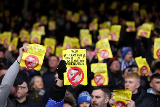 Owls fans urged to return as club enters administration