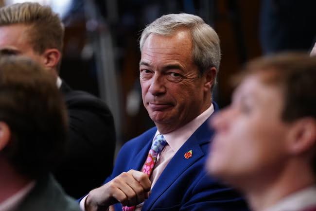 Farage sitting pretty as the 'can't be any worse' option