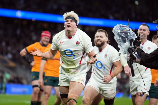 Blond bombshell Pollock shows England's new edge