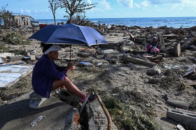 Living through storm that devastated Jamaican lives