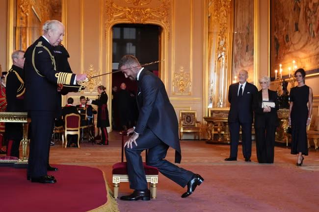 Bend it like Beckham! King knights footballing legend