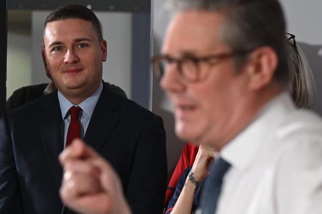 No 10's bungling plotters leave Streeting in box seat