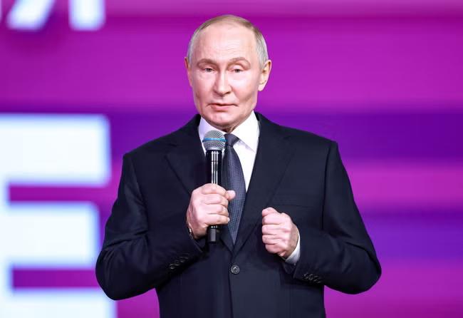 Britain calls Putin's threat of war on Europe 'claptrap'