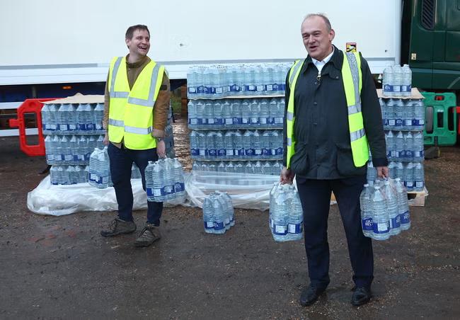 Tunbridge disgusted with instructions to boil water