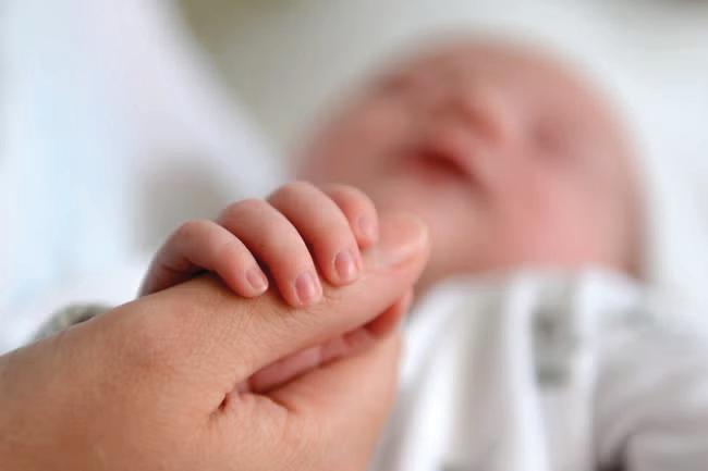 NHS maternity probe head blasts 'unacceptable care'