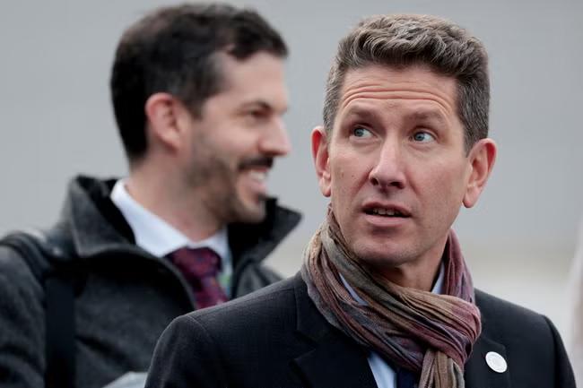 Career diplomat to replace Mandelson in Washington