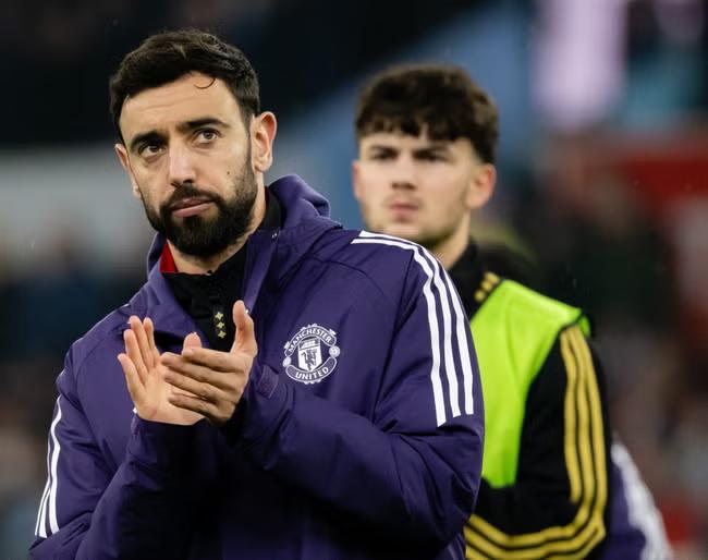 Sidelined Fernandes leaves United in a midfield mess