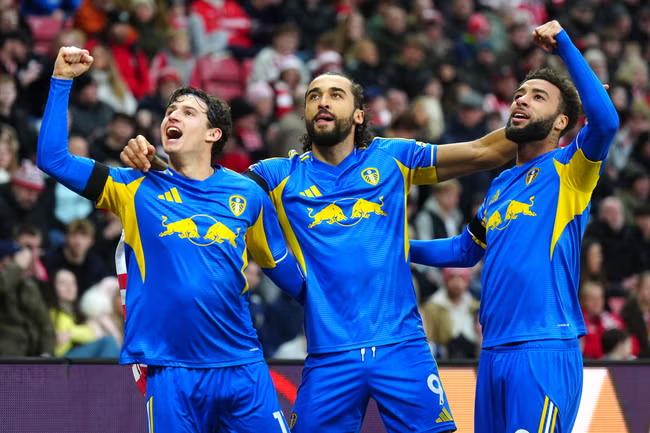 Calvert-Lewin scores again to extend superb Leeds run