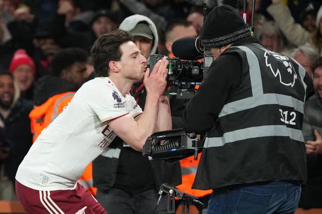 Rice doubles down to keep Arsenal's title push in focus