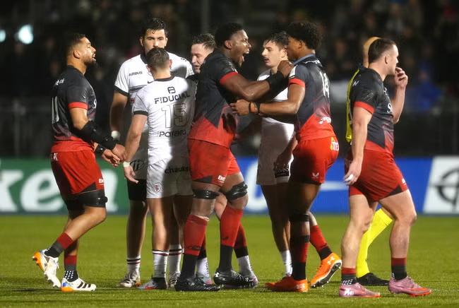 Saracens find old fighting spirit to terrify Toulouse