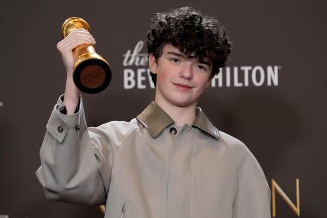 Adolescence and Hamnet dominate at Golden Globes