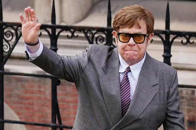 Elton John accuses Mail of ‘abhorrent’ privacy invasion