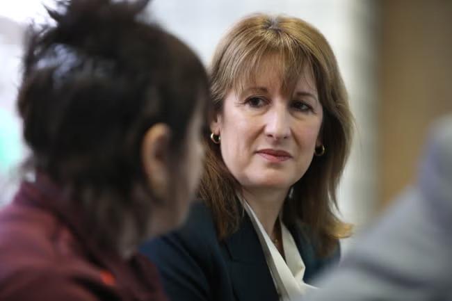 Reeves's fiscal boundaries hinder economy, says IFS