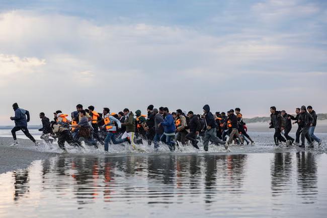 Migrant deaths surge on most dangerous routes