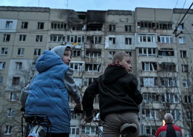 Huge Russia drone attack kills 3 and injures dozens