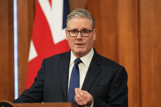 ‘Keeping calm and carrying on’ may not save Starmer