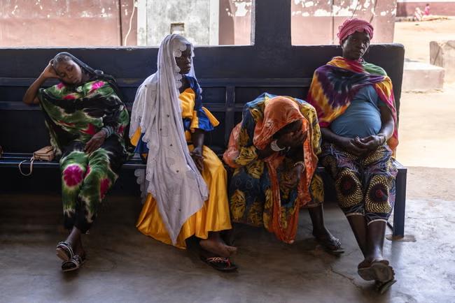 The simple sheet that could prevent deaths in childbirth