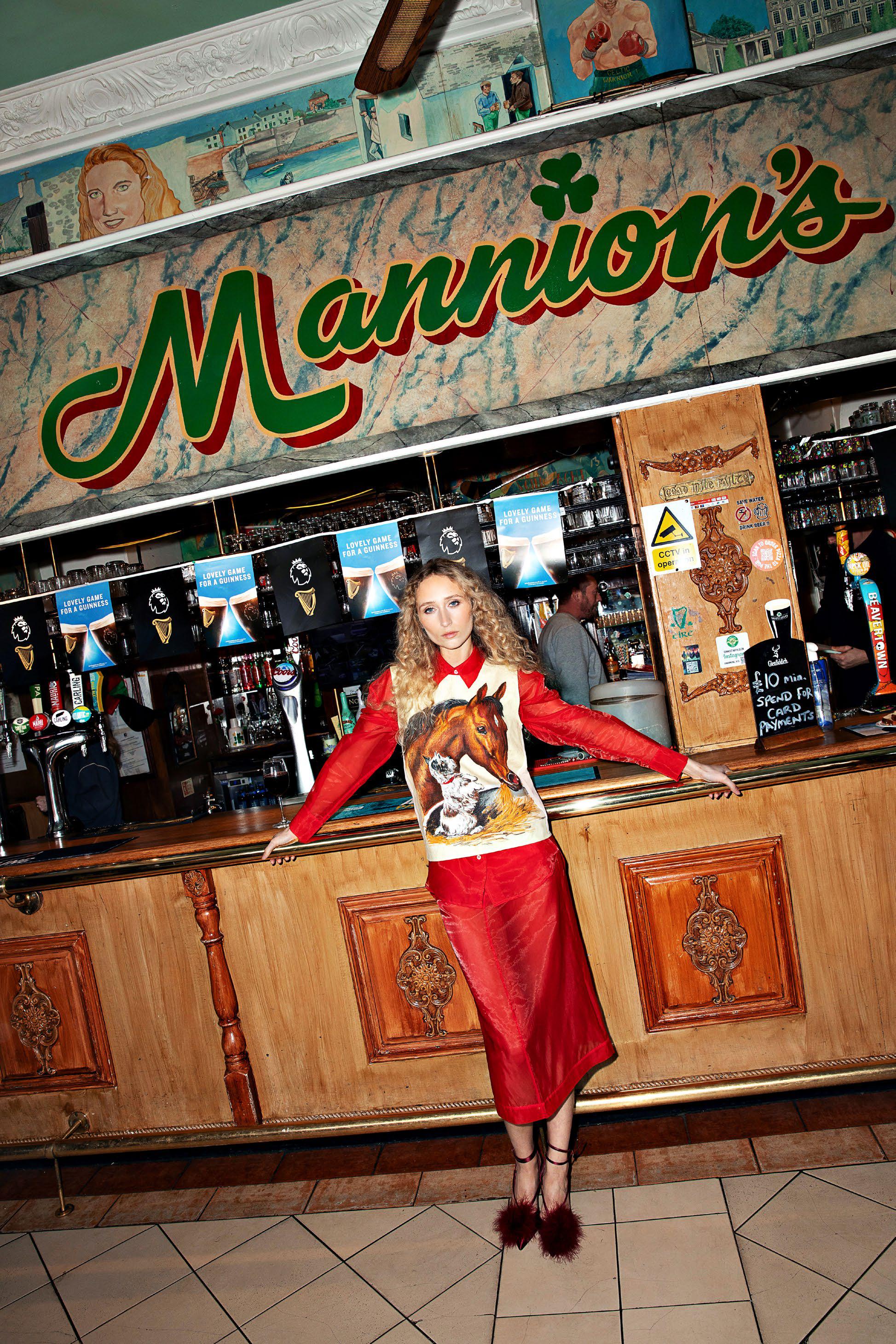 The old-fashioned pub that's home to a new fashion set