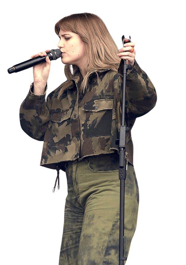 THE RISE AND RESILIENCE (AND SECRET PAIN) OF LONDON GRAMMAR