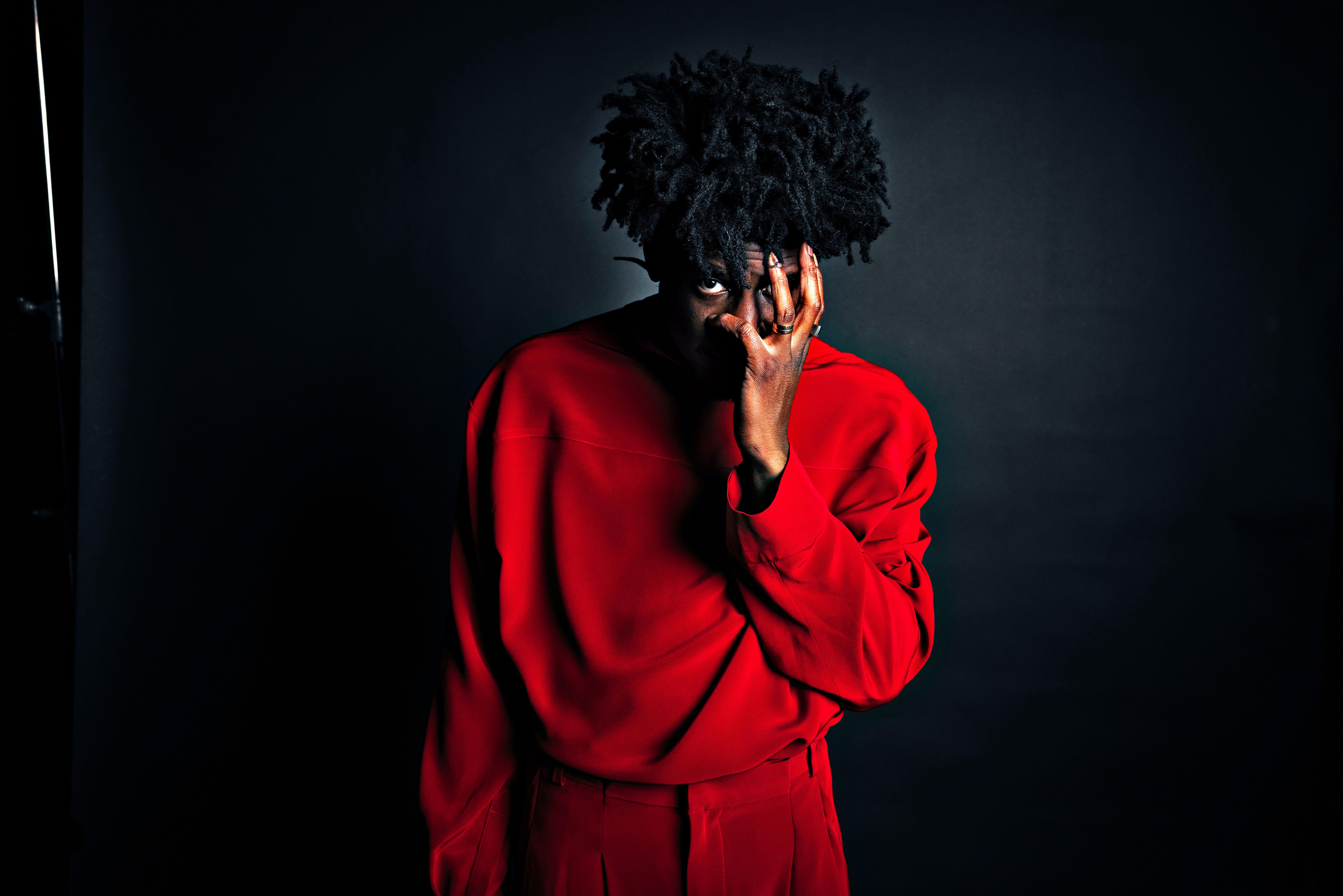 HOW LABRINTH ESCAPED HIMSELF