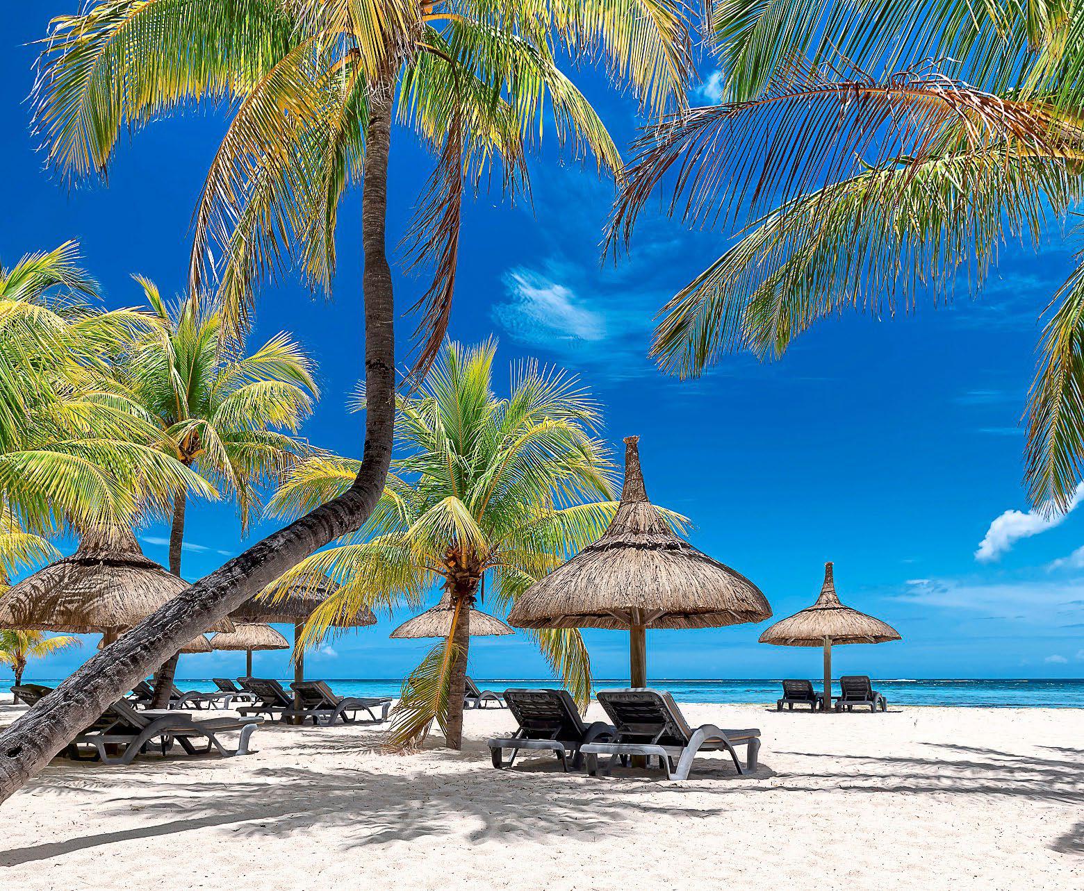 CHELSY DAVY IS ALL SMILES FOR MAURITIUS