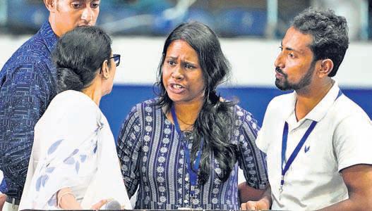 Mamata vows to protect sacked Bengal teachers
