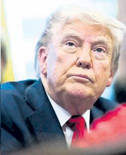Trump signs executive order for truck drivers