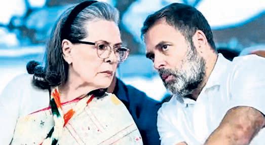 Court issues notice to Sonia, Rahul Gandhi