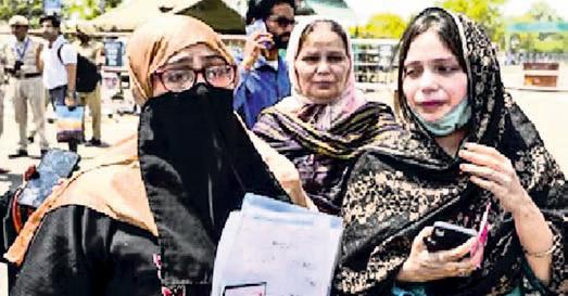 SC protects family facing deportation to Pakistan