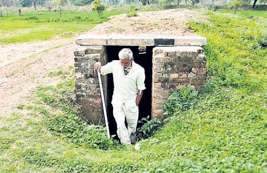 Border dwellers in Jammu demand urgent repair of bunkers