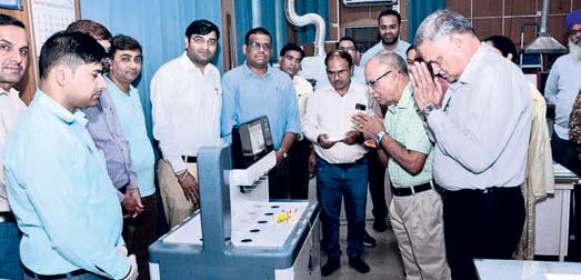 Patanjali donates automated soil testing machine to ICAR-CSSRI